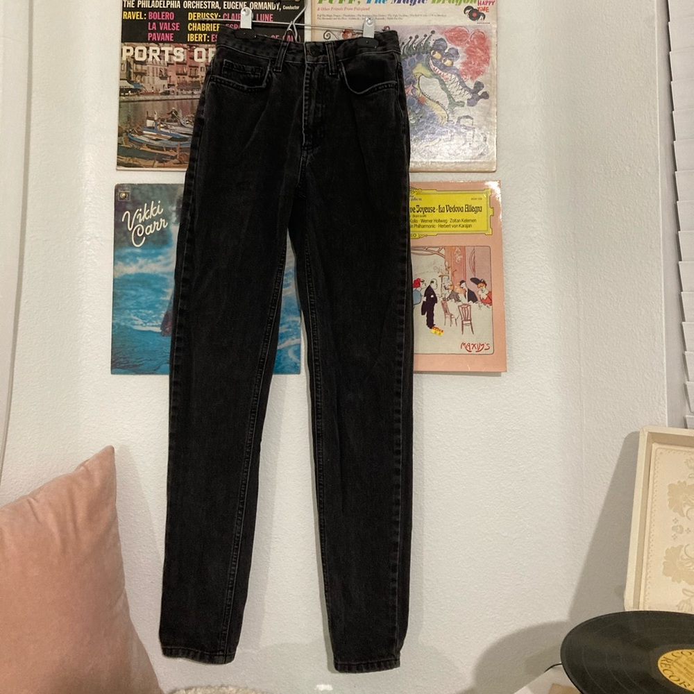 Urban Outfitters Mom Jeans